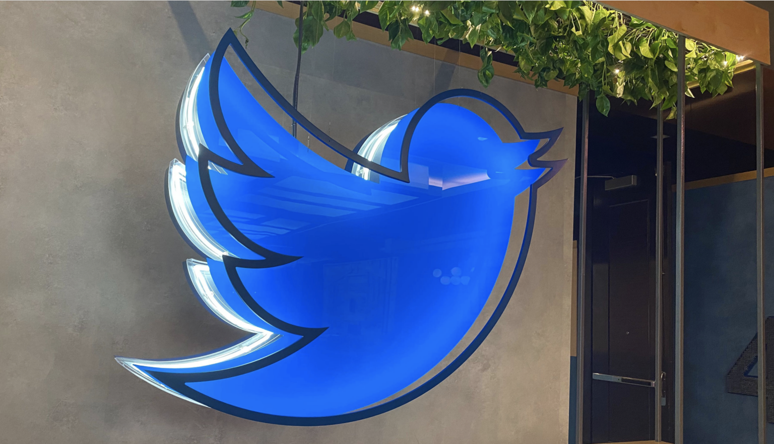 Twitter adds new sharing options to audio rooms