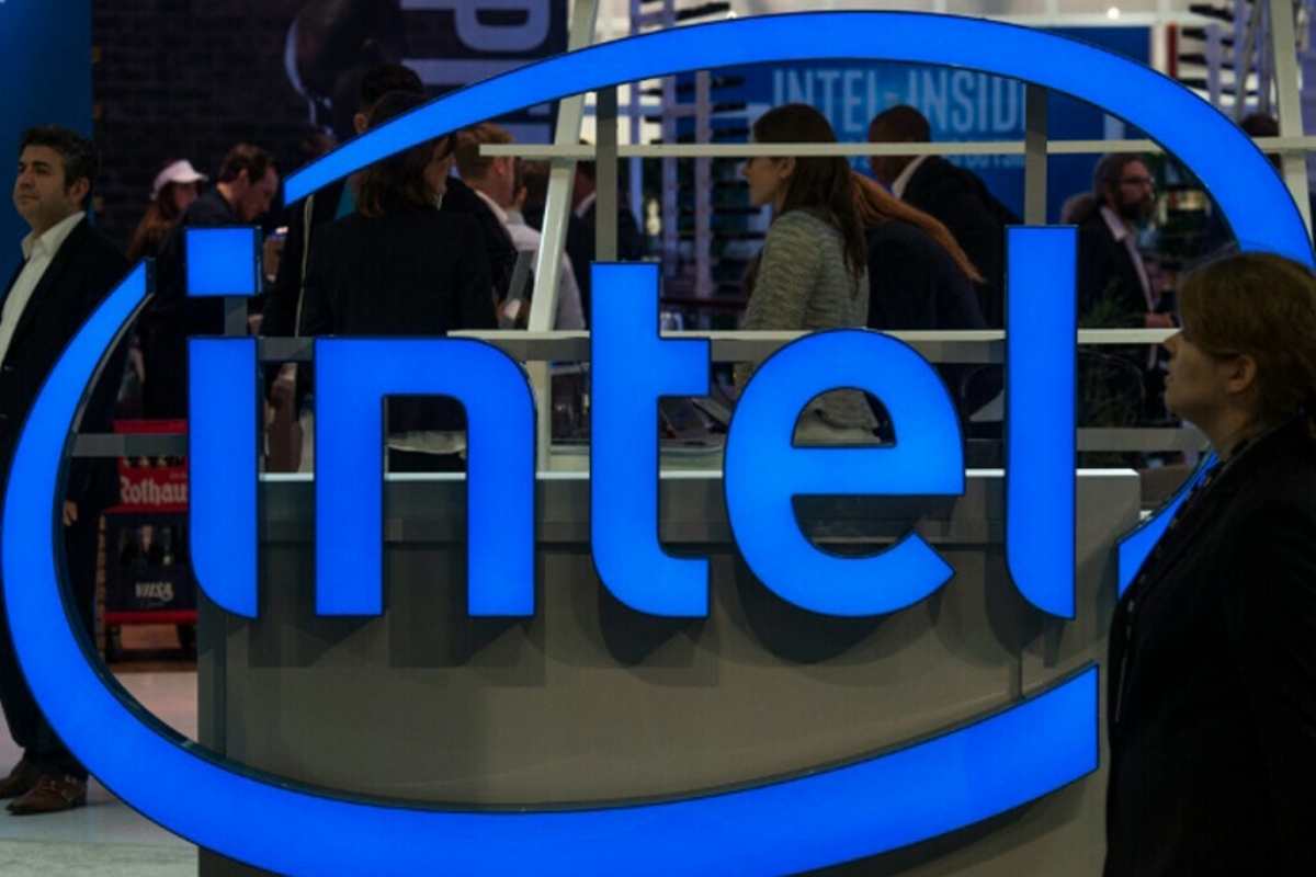 What Brookfield's New Contract With Intel Mans For Investors