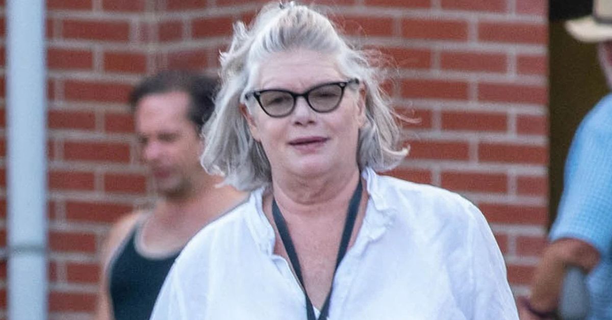 kelly mcgillis net worth